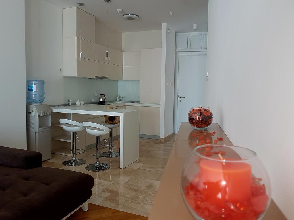 Apartment Tc Lux Vlsb Budva Exterior photo